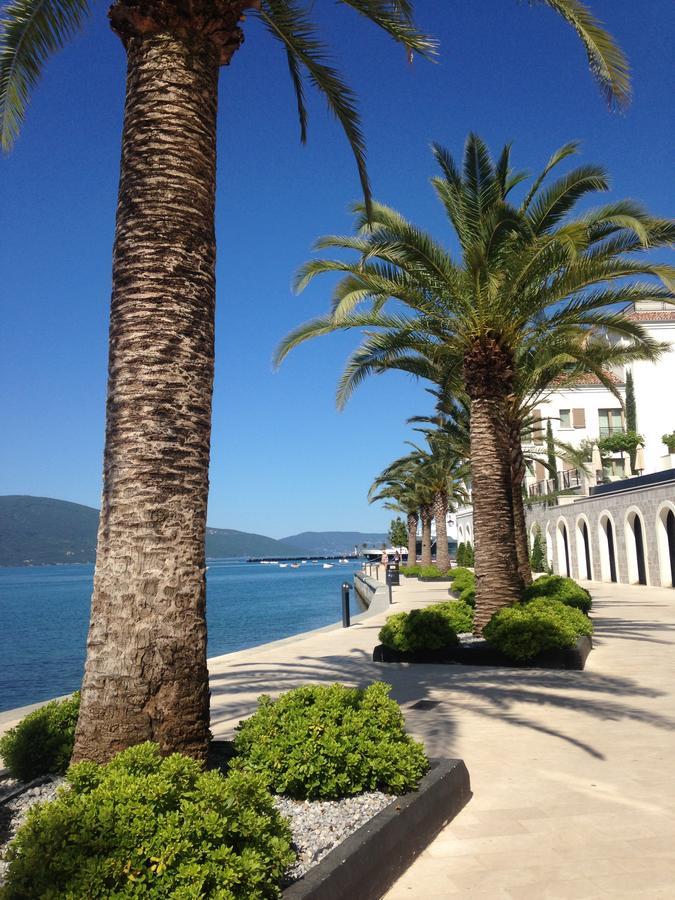 Private Rooms - Tivat Exterior photo
